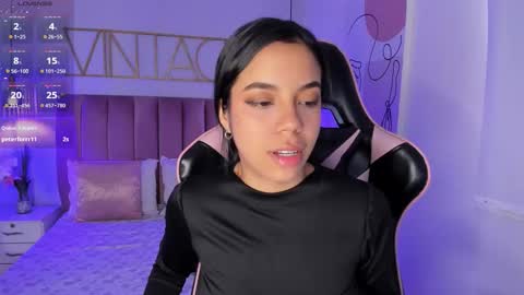 Sophie Hill  online show from October 21, 2025, 8:20 pm