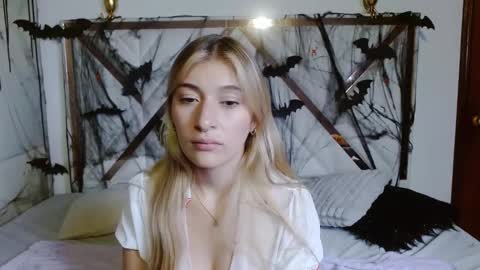 SophiaLee online show from October 24, 2025, 11:12 pm