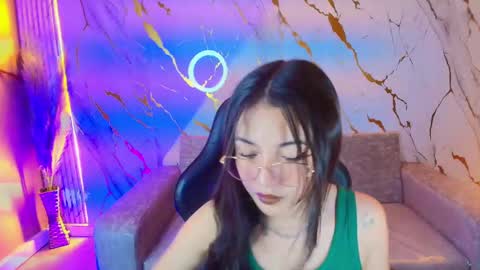 sophiadoll_tf online show from September 19, 2025, 8:09 pm