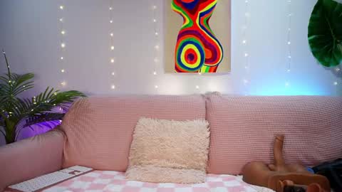 Snapshot of sophiasapphire98 chatting on January 2, 2025, 11:16 pm SophiaSapphire online show from January 2, 2025, 11:16 pm