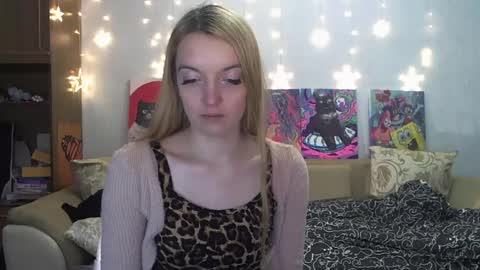 SophiaSonata online show from December 20, 2024, 8:45 pm