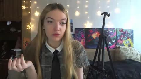 SophiaSonata online show from February 11, 2025, 8:48 am