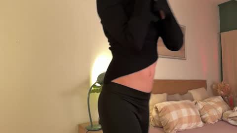 sophie_amalia online show from February 5, 2026, 11:09 pm