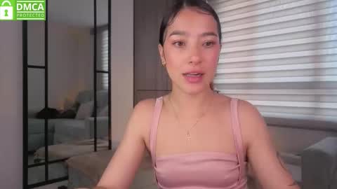 Sophie  online show from December 22, 2025, 2:25 pm