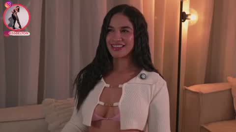 Snapshot of sophie_belton chatting on July 15, 2026, 12:27 am sofia online show from July 15, 2026, 12:27 am
