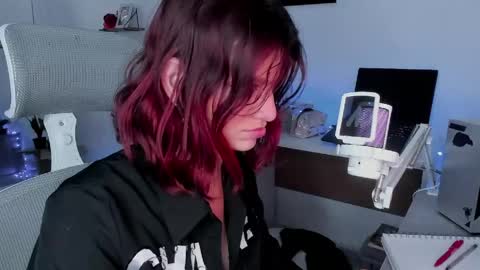 sophie doll online show from April 11, 2026, 8:46 pm