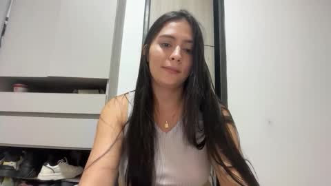 Snapshot of sophie_foxxx chatting on May 22, 2026, 3:46 am Sophie online show from May 22, 2026, 3:46 am
