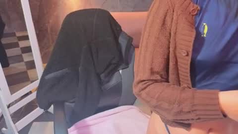 sophie_jones_b online show from April 14, 2026, 12:33 pm