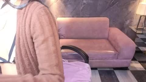 sophie_jones_b online show from May 27, 2026, 12:57 pm