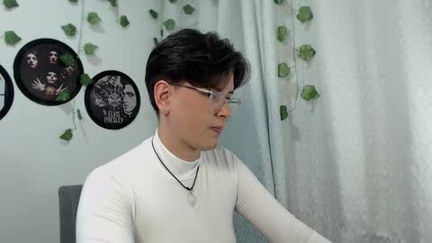 sophie_ross1 online show from November 27, 2025, 1:18 am