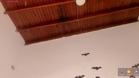 sophie_smith19 online show from October 23, 2025, 2:49 pm