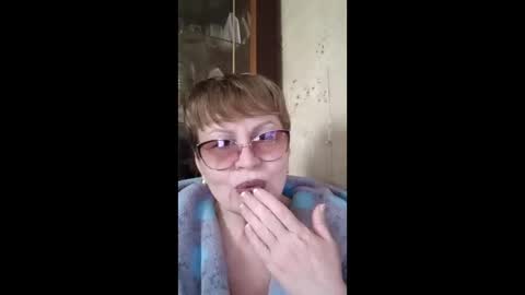Snapshot of sophieburnsx chatting on April 21, 2026, 12:33 pm SophieBurnsX online show from April 21, 2026, 12:33 pm