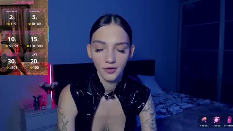 Sophie online show from December 3, 2025, 11:19 am