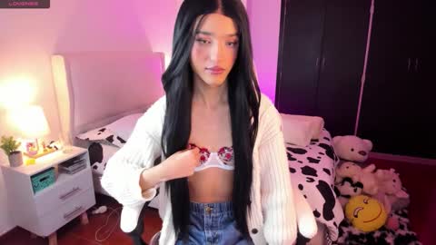 Snapshot of sophiecornett chatting on December 14, 2025, 11:26 am online show from December 14, 2025, 11:26 am