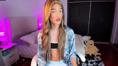 Snapshot of sophiecornett chatting on February 27, 2026, 6:13 am online show from February 27, 2026, 6:13 am