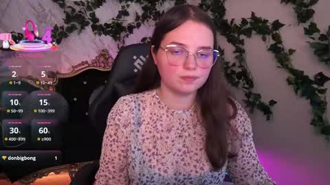 sophieedreams online show from October 11, 2025, 1:31 pm