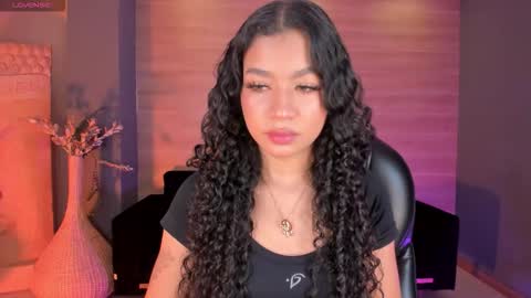 Sophie Houston online show from October 21, 2025, 4:13 am