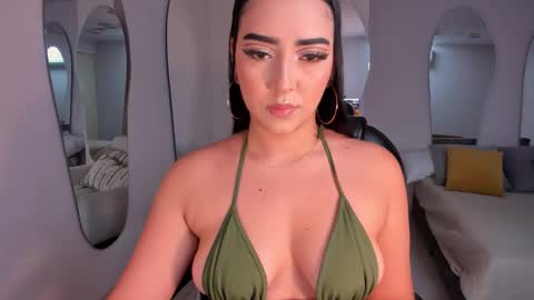 Sophie online show from March 8, 2026, 3:54 am