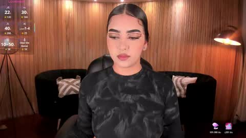 Snapshot of sophielanne chatting on June 1, 2026, 12:01 am Sophie online show from June 1, 2026, 12:01 am