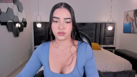 Sophie online show from July 10, 2026, 4:28 am