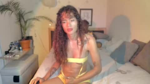 Snapshot of sophielondono21 chatting on March 1, 2025, 9:48 pm SofiTrans21 online show from March 1, 2025, 9:48 pm