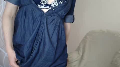 Sophiemisss online show from October 5, 2025, 9:29 am