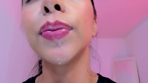 Snapshot of sophierooy chatting on May 5, 2026, 2:30 am sophierooy online show from May 5, 2026, 2:30 am