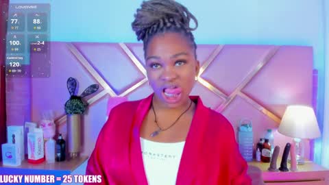 Sophie online show from April 1, 2026, 12:39 pm