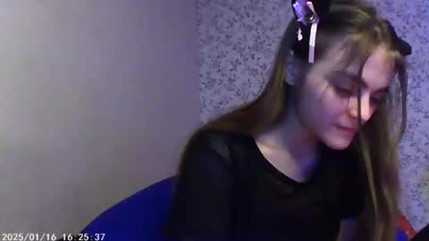 Sophie and my bestie Mandy    online show from January 15, 2025, 6:08 pm