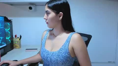 Sophiee online show from May 11, 2026, 12:16 am