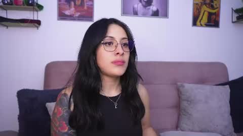 Sophiie online show from June 24, 2026, 2:43 am