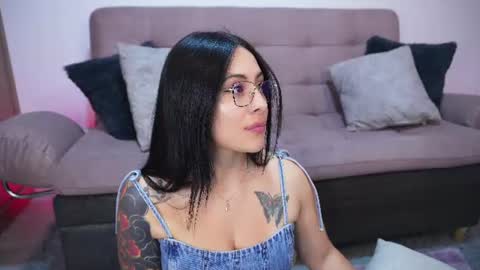 Sophiie online show from July 11, 2026, 3:53 am