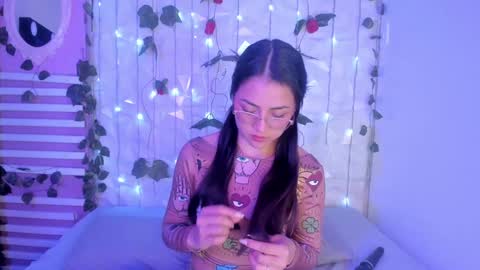 SOPHY ROGERS online show from December 12, 2024, 4:21 pm