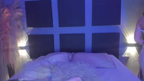 SOPHY ROGERS online show from December 27, 2024, 2:54 pm