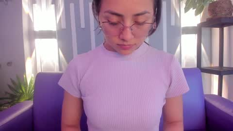 SOPHY ROGERS online show from January 3, 2025, 11:35 am