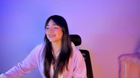 SOPHY ROGERS online show from January 29, 2025, 2:42 pm