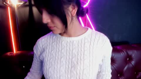 SOPHY ROGERS online show from February 1, 2025, 11:32 am