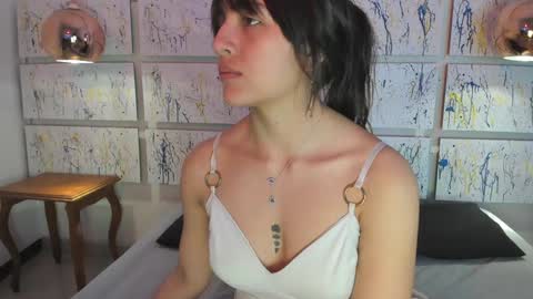 SOPHY ROGERS online show from February 3, 2025, 11:42 am