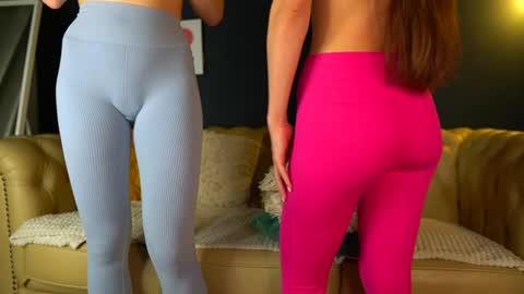 Sophydiva online show from November 24, 2025, 6:24 am