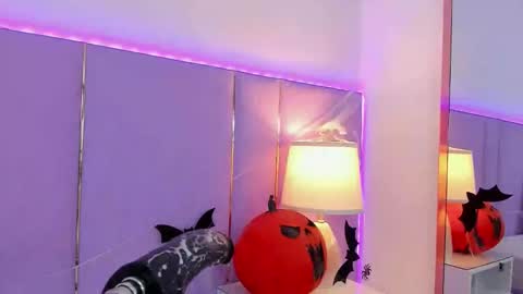 Sophy online show from October 28, 2025, 12:09 pm