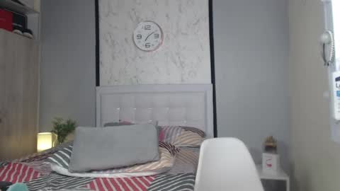 Sofia  online show from February 19, 2025, 1:18 am