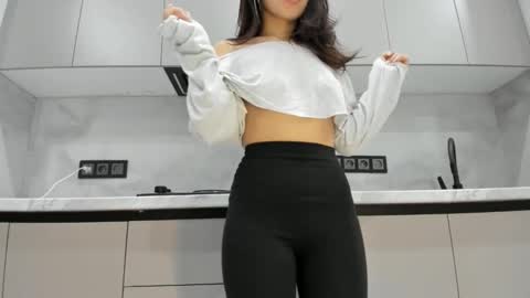 Snapshot of soul_mi chatting on November 6, 2025, 8:32 pm Mia online show from November 6, 2025, 8:32 pm