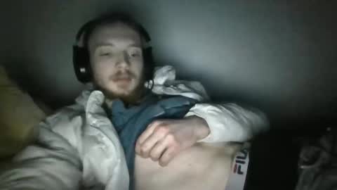 soumi854640 online show from December 17, 2025, 3:51 pm