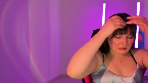 Jennie online show from April 18, 2026, 12:09 pm