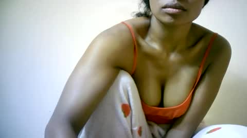 Snapshot of sourayaa chatting on June 1, 2026, 7:37 pm sourayaa online show from June 1, 2026, 7:37 pm