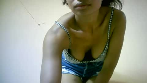 Snapshot of sourayaa chatting on June 2, 2026, 7:43 am sourayaa online show from June 2, 2026, 7:43 am