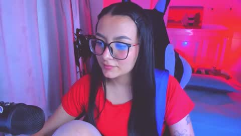 Lili online show from February 10, 2026, 10:25 pm