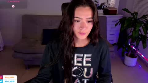 Luisa    online show from February 18, 2025, 3:31 am