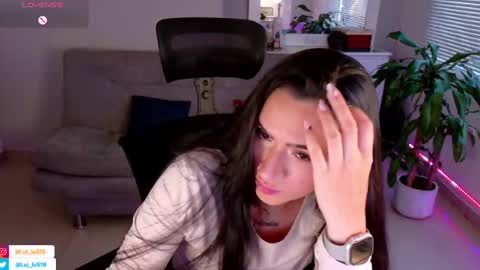 Luisa    online show from February 19, 2025, 10:53 pm