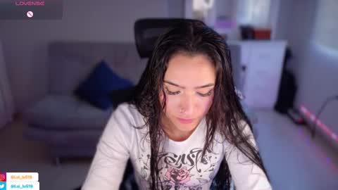 Luisa    online show from February 26, 2025, 10:20 pm